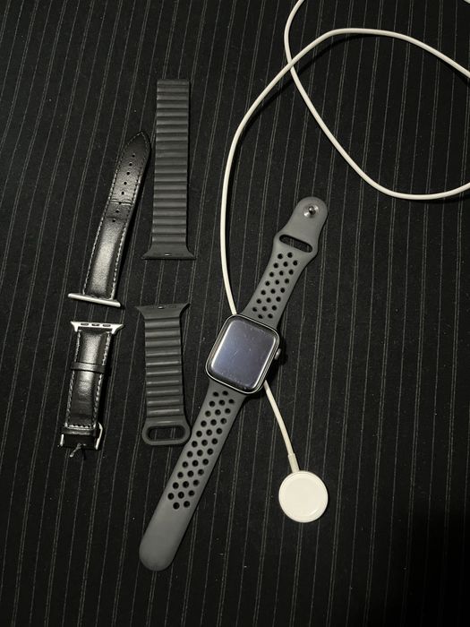 Apple Watch SE Nike Edition 44 mm