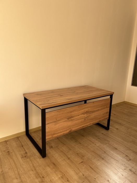 Столы и тумбы для офиса