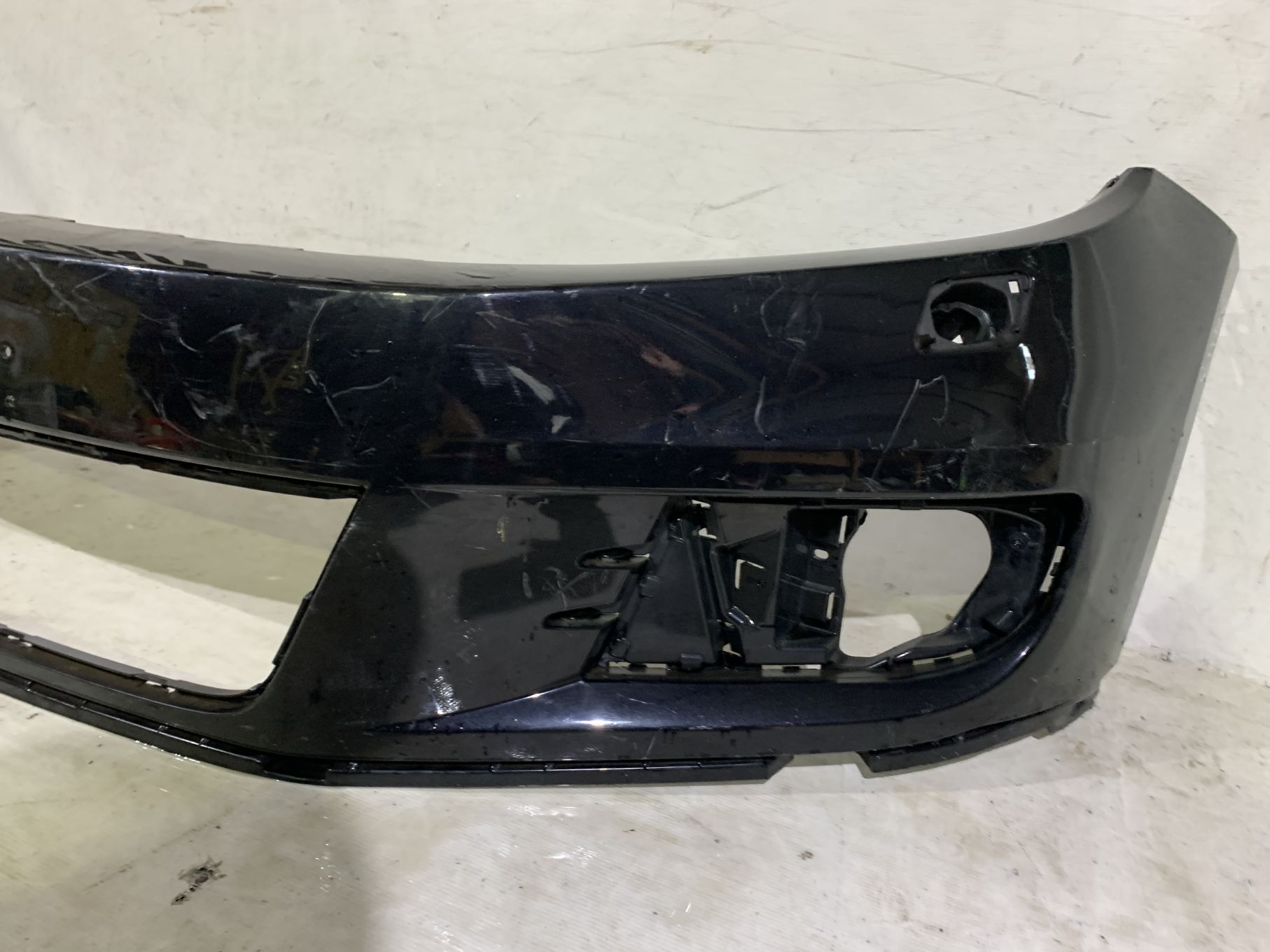 Bara fata VW Tiguan, facelift, 2012, 2013, 2014, 2015, 2016, cod origine OE 5N0807221K, cu gauri pentru spalatori faruri.