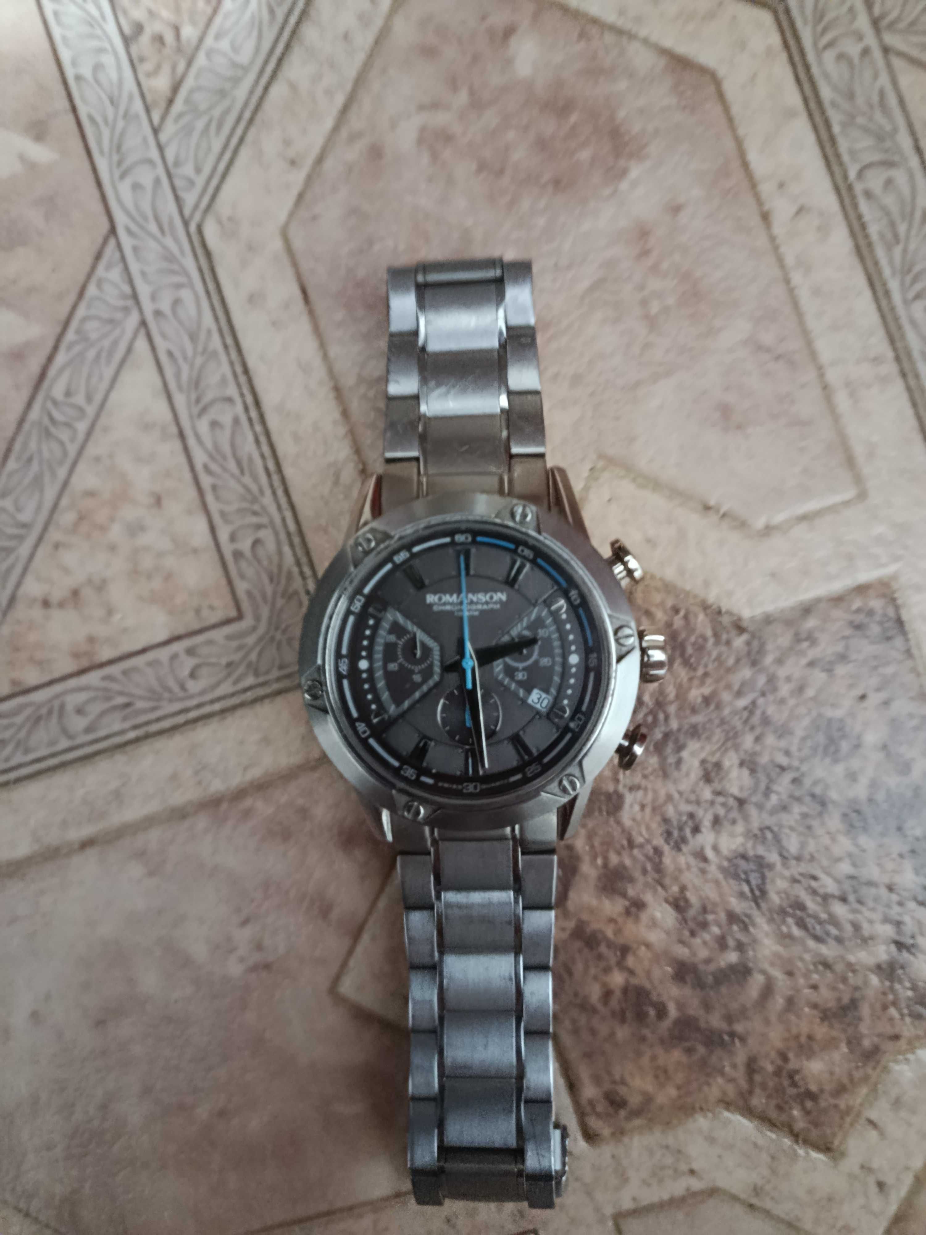 Продаются часы Romanson AM3212HM