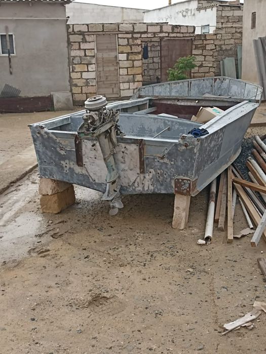 Продам лодку и навесной мотор..
