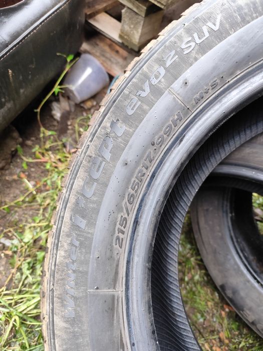 Vând cauciucuri de iarnă folosite o iarnă 2015/65/17 Tiguan