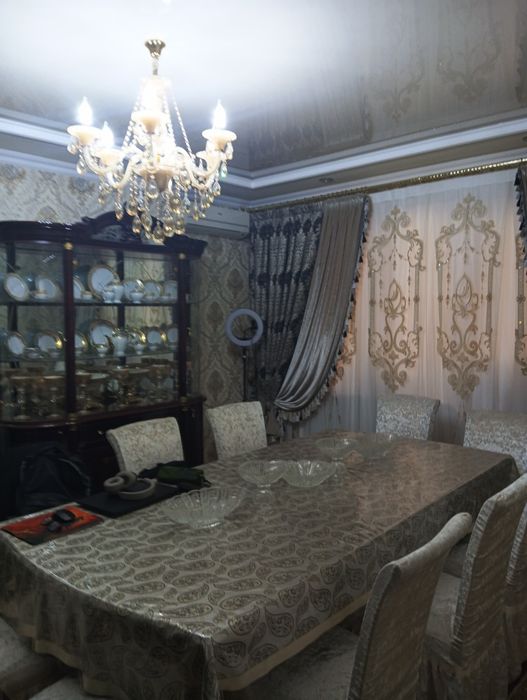 Продам юнусобод 12 4/4/9 90кв м 100&торг на месте ипотека проходит