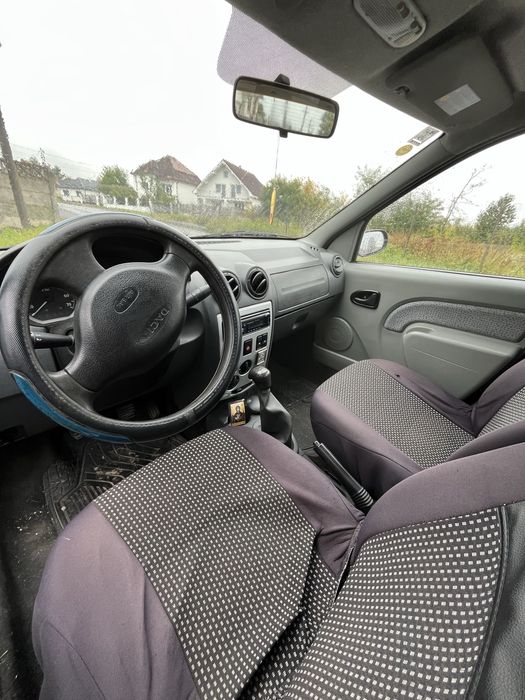 Vand Dacia Logan din 2005