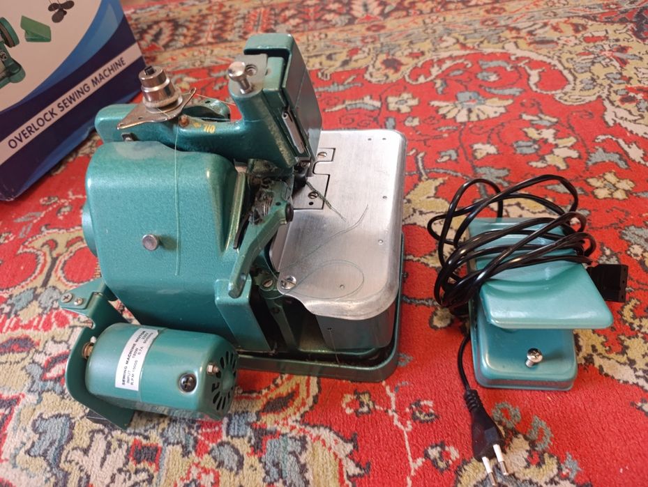 Швейная машинка оверлок