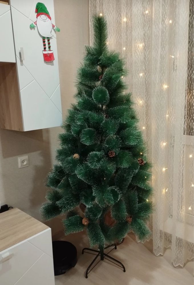 Продам елку в отличном состоянии