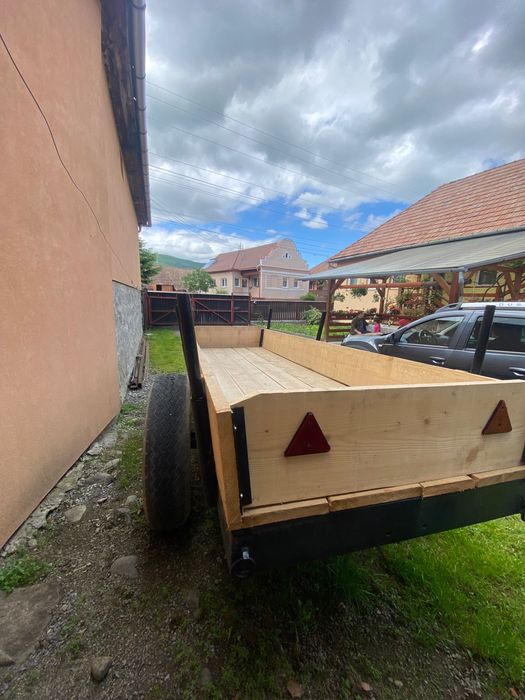 Remorca dupa tractor