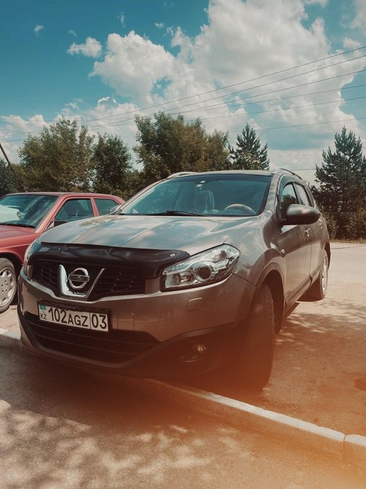 Nissan Qashqai +2