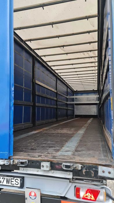 Ansamblu Iveco Stralis Hi-Way Semiremorca Krone