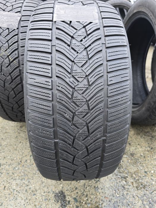 Anvelope iarna 245 40 19