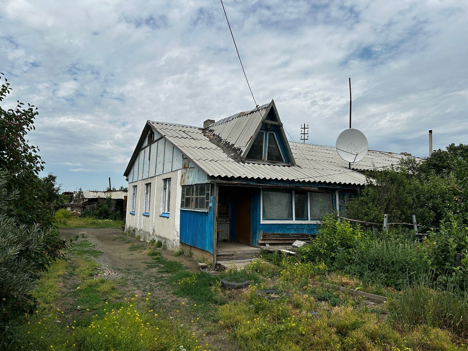 Срочно продам дом в п. Заводской