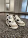 Adidasi jordan 4  pt fete si baieti marime 36