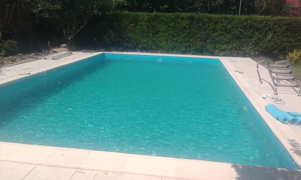 Piscina pe Liner sau Mozaic