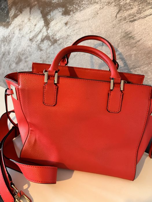 Vand geanta Guess originala