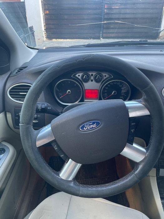 Ford Focus 1.6 TDCi DPF Ghia