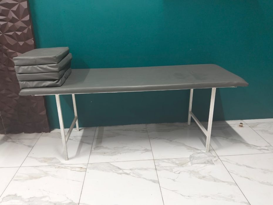 Стол кушетка шкаф