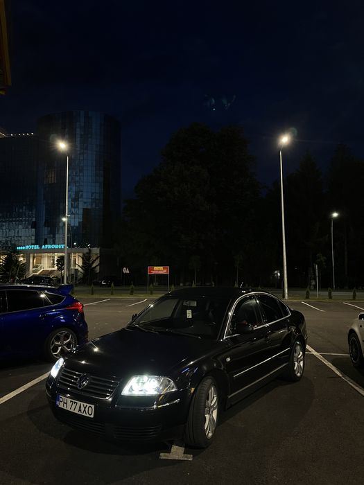 Vând Passatb5.5 motor defect