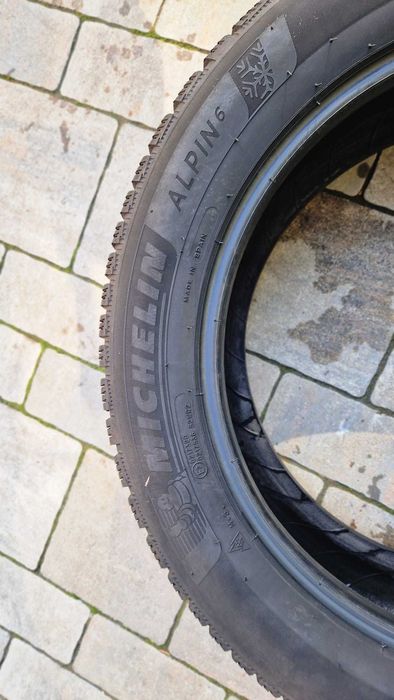 Anvelope iarna 215 55 R 17 Michelin