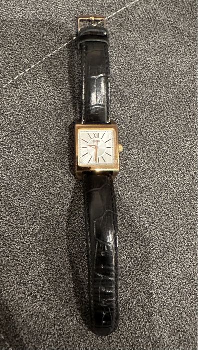 Ceas Dama Boss 10/10 Pret :149 lei