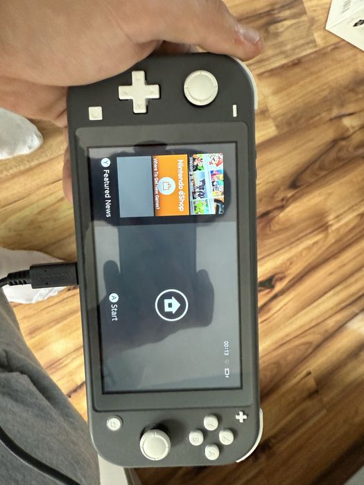 Nintendo Swich играно е 1 седмица на него