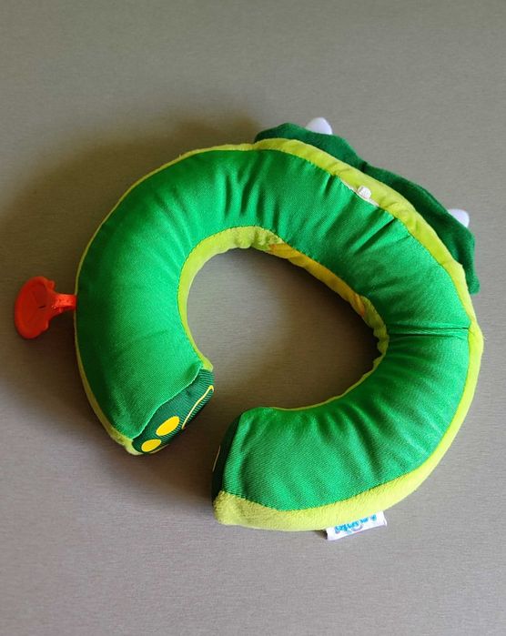 Perna pentru calatorie Yondi Trunki, Dinozaur