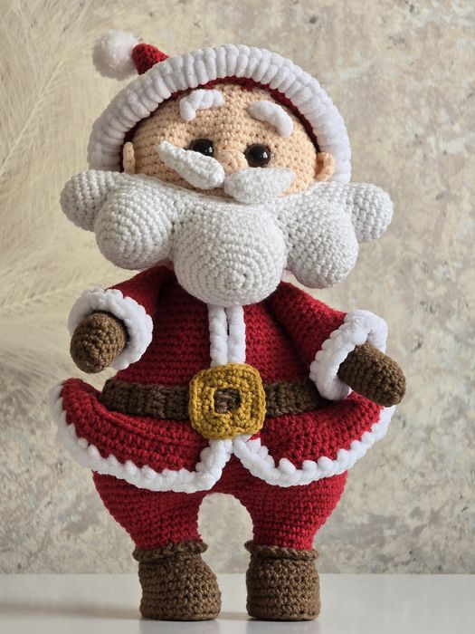Ръчно плетен Дядо Коледа за домашен уют