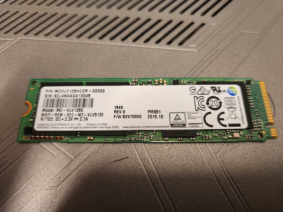 Leptop asus rog g752vt  defect/piese