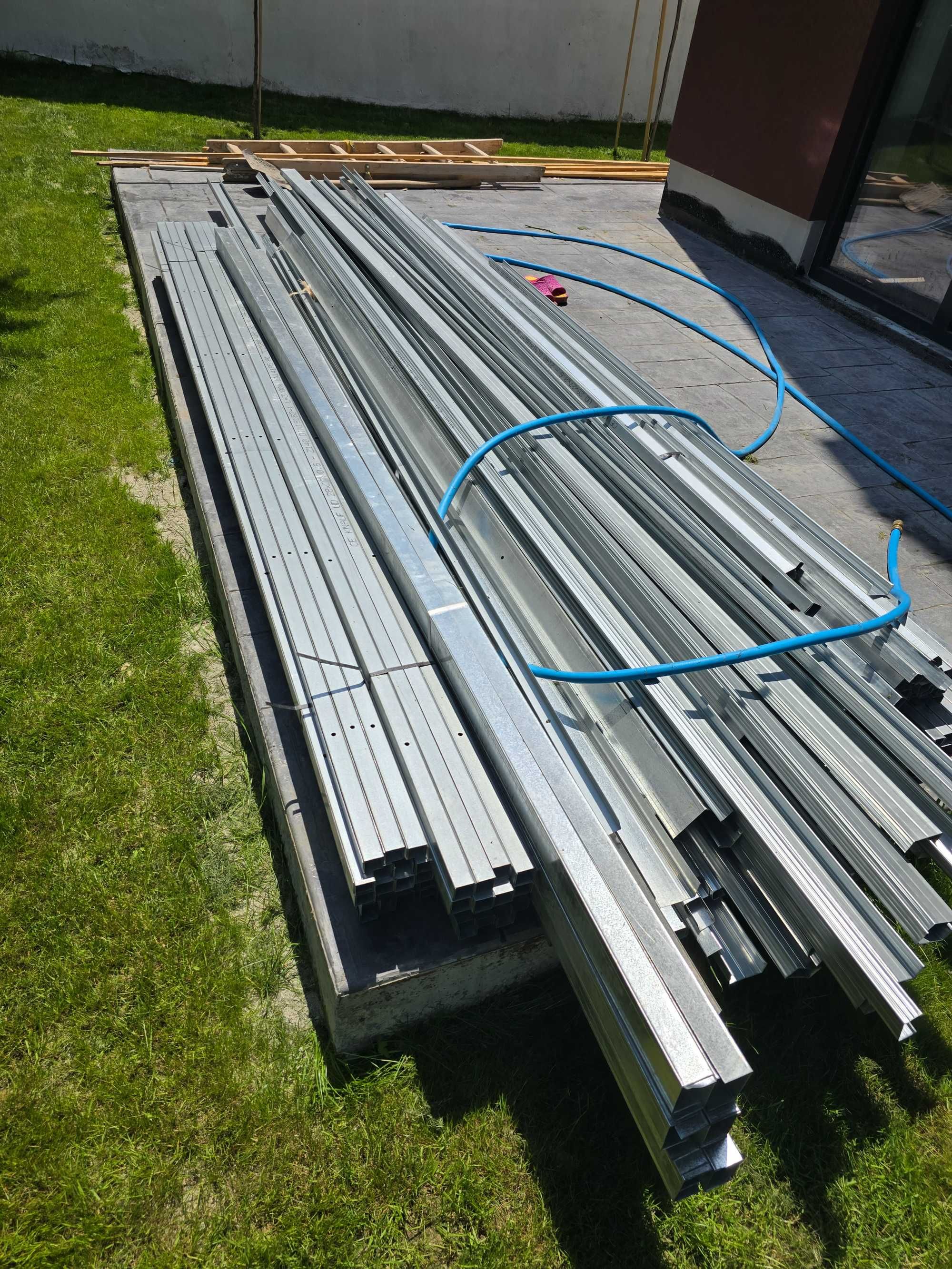 Продавам профили за (гипсокартон) сухо строителство UD, CW75, UW75