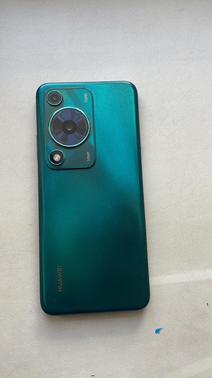 Huawei Y72 новый
