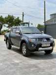 Mitsubishi L200.