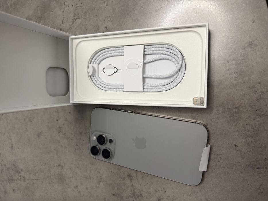 Iphone 16 pro max 256gb natural titanium NOU 100% baterie