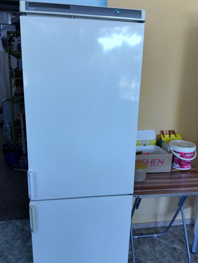 Хладилник ZANUSSI