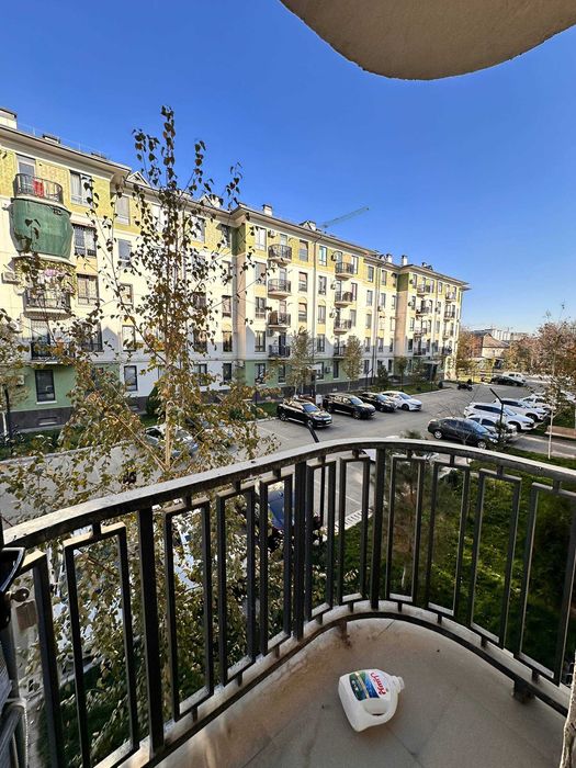 Продаётся квартира 1 комнатная Голден Хаус на Кадышева