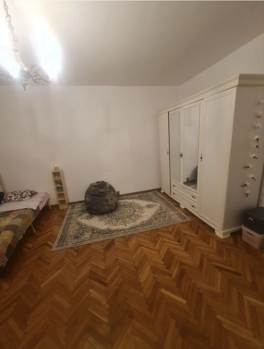 Vand garsoniera- Centru