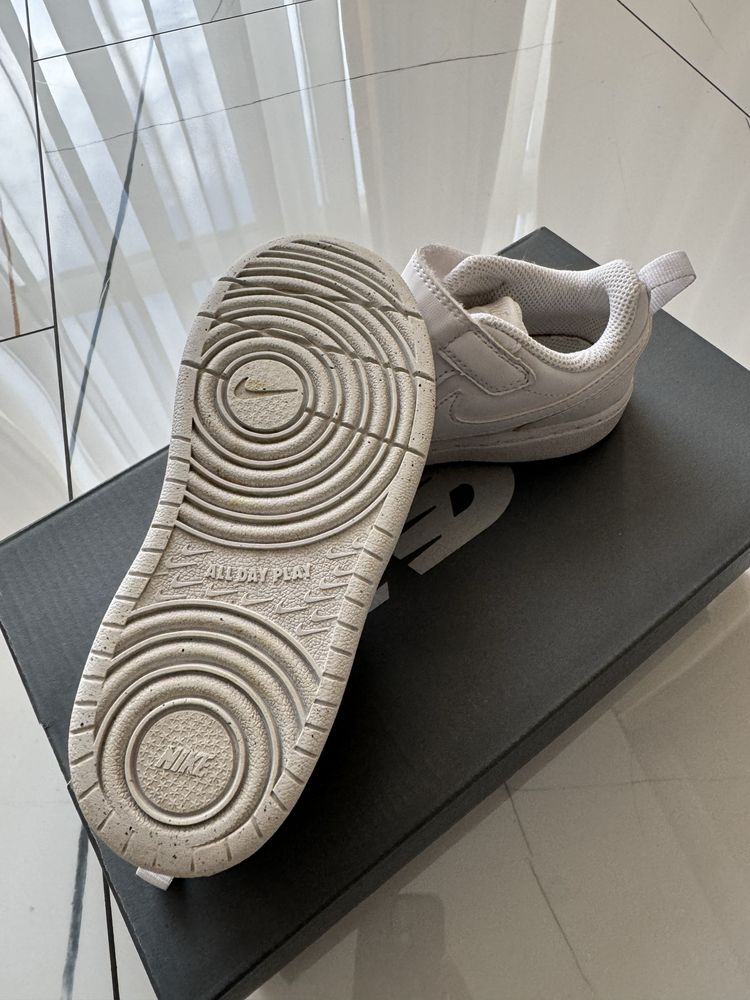 Детски маратонки NIKE