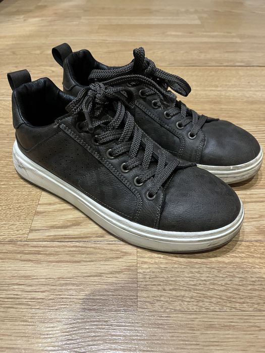 Продам подростковую обувь