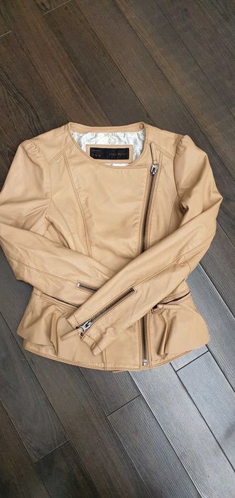 Geaca piele de miel,Zara,culoarea bej