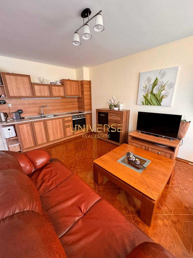 Продава се Тристаен апартамент в к.к. Слънчев бряг - 130 кв.м за 677 €/кв.м - Снимка #3