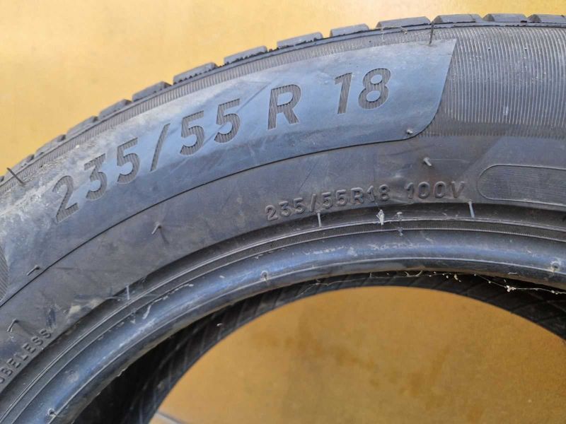 1 Michelin R18 235/55
лятна гума 
DOT0422