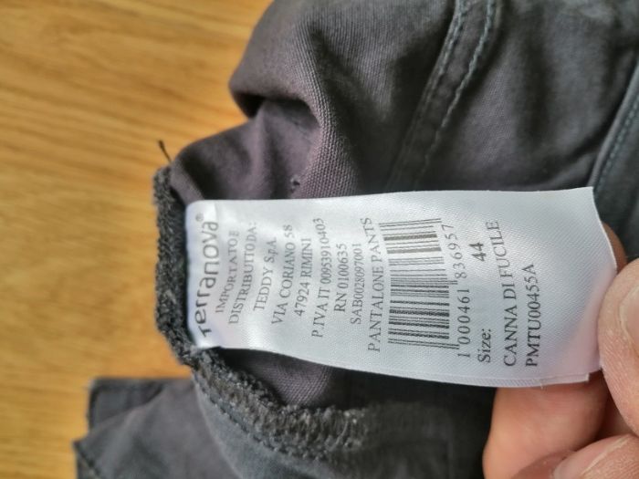 Pantaloni Blugi / Jeans Skinny fit, Canna di Fucile, Size 30(T 44) NOU