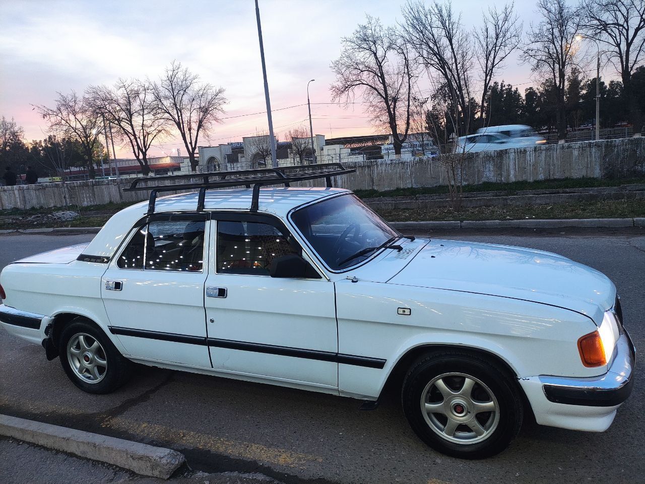 Volga 3110 sotiladi