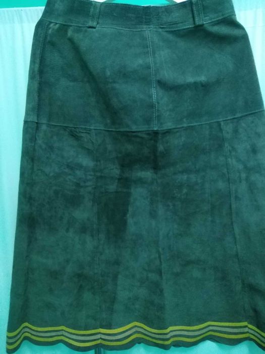 Fusta din piele intoarsa culoare maro,noua