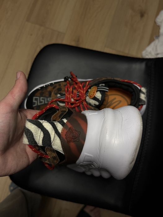 Versace chain reaction leopard