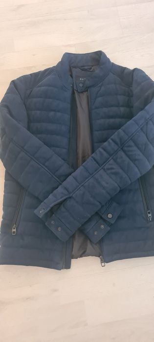 Geaca de piele întoarsă Zara