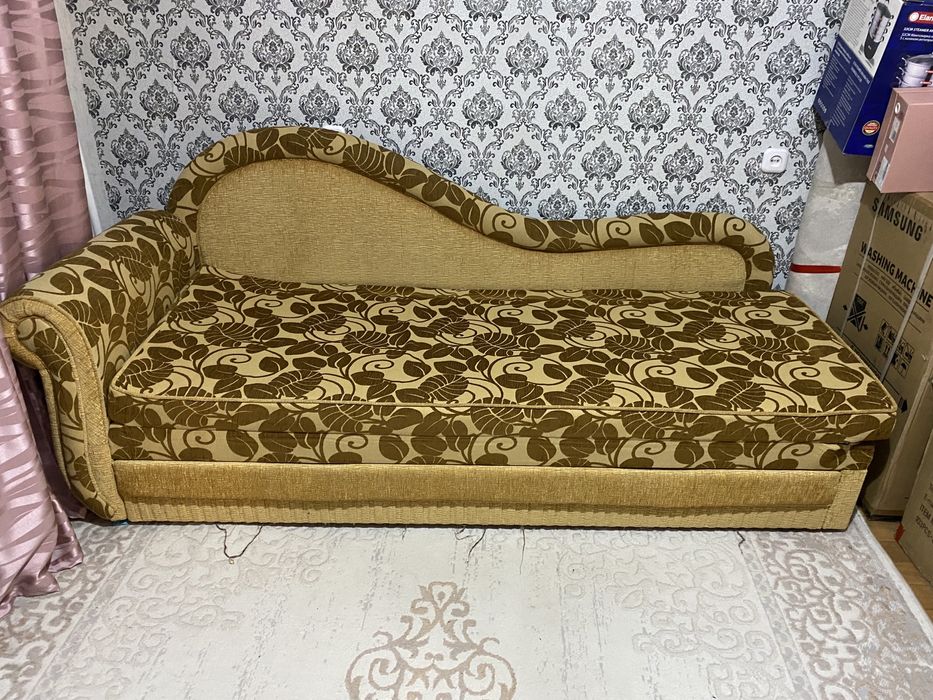 диван, отдам даром