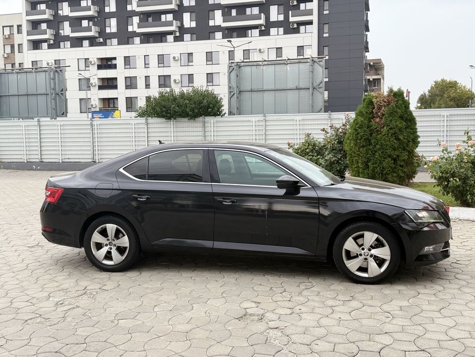 Skoda Superb 2.0 Diesel 150 Cp , Automat