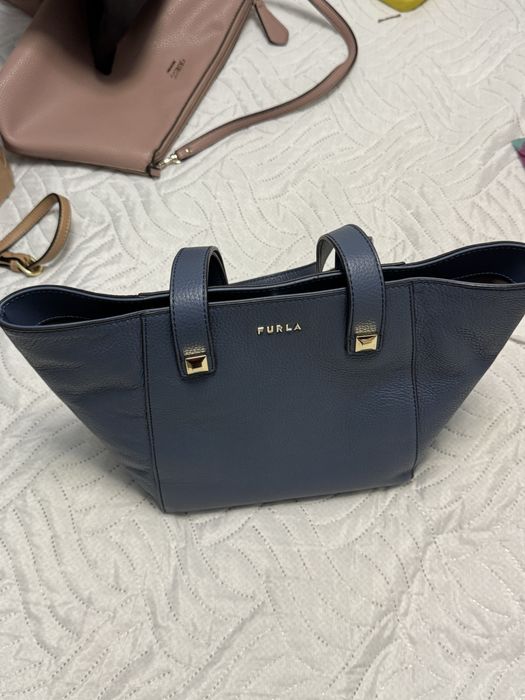 Дамски чанти furla, guess