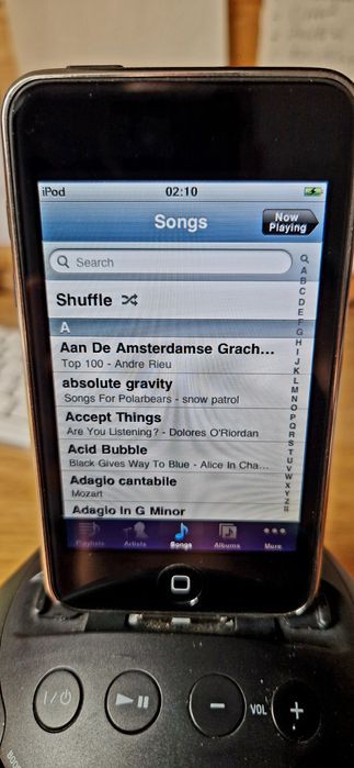 Sony Active Speaker + IPod Apple