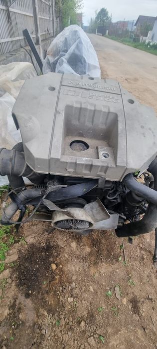 Motor +cutie Mitsubishi Pajero 3,2