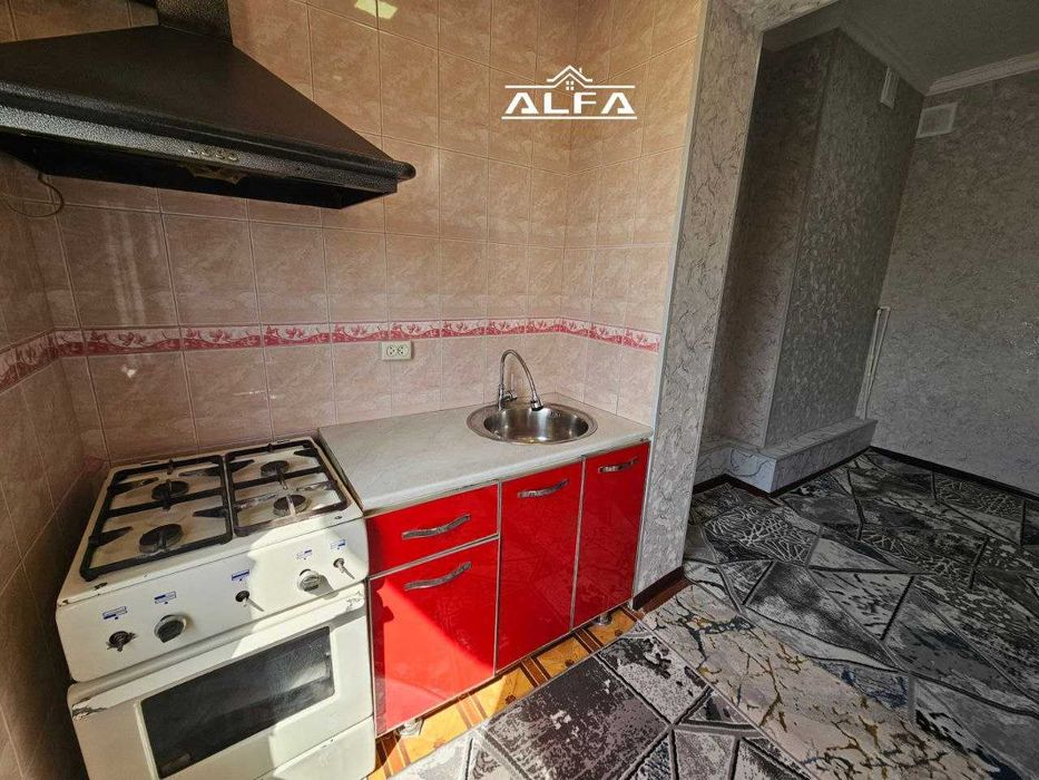 Buxoroda kvartira sotiladi 2 xonali 64m² 4-qavat.